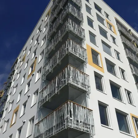 Betroc Oy:n julkisivuelementit ja parvekkeet